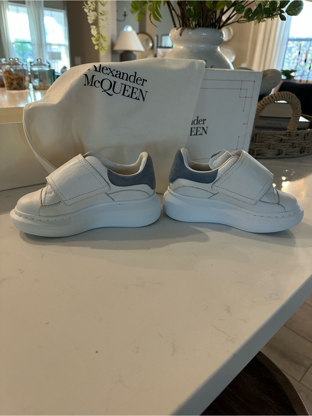 Alexander McQueen White Leather Platform Strap Sneakers for Toddlers Size EU 25 - Picture 2 of 12